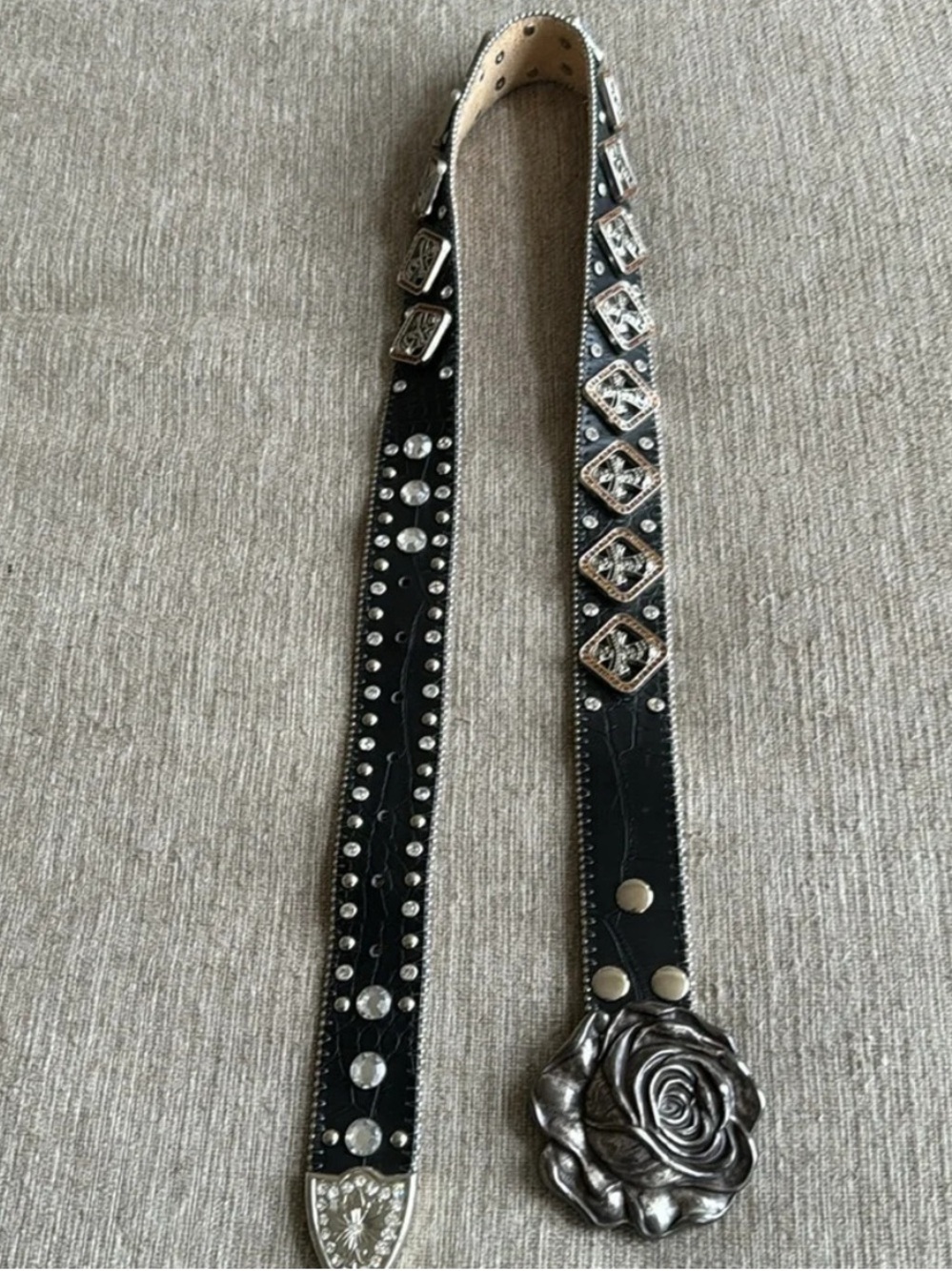 🎸Rhinestone Concho Black Western Studded Belt with Rose Buckle